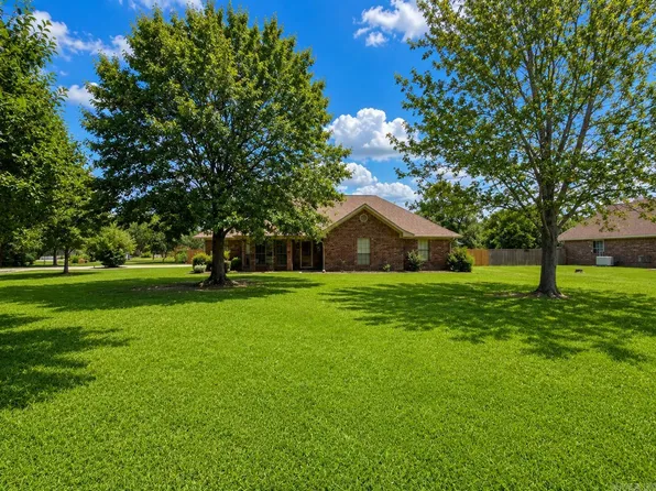 201 Heather Dr, Texarkana, TX 75501
