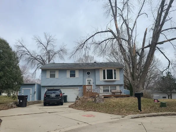 2508 Alameda St, Cedar Falls, IA 50613