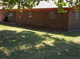 513 Whaley St, Bowie, TX 76230