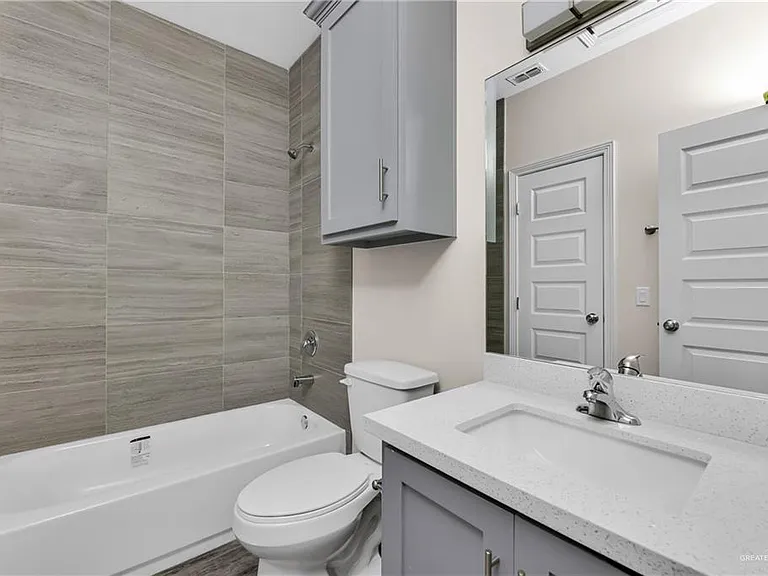 1100 E Mahala Ave #3 — Photo 11