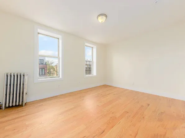 653 Hancock Street image 1 of 6