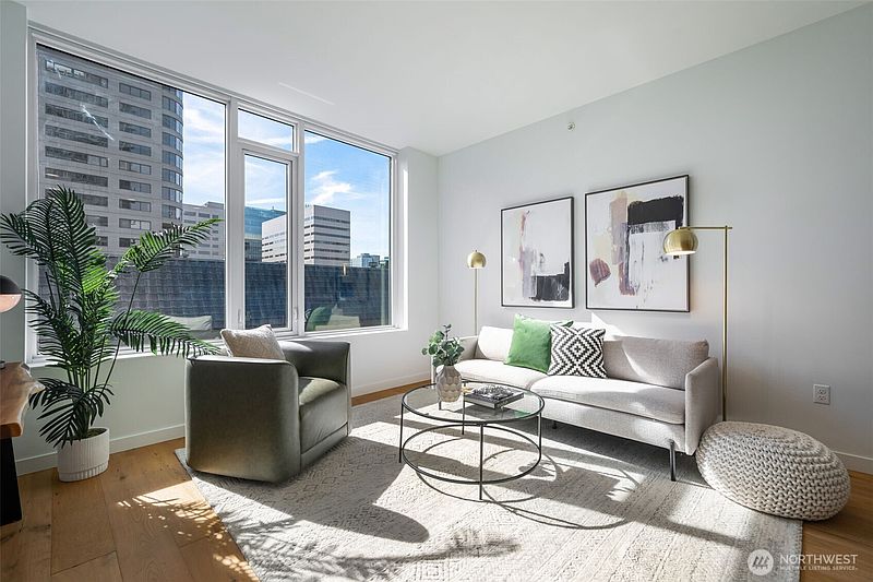 2nd image of 1321 Seneca Street #604