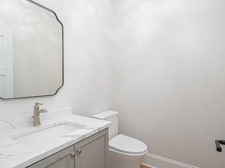 120 Grand Harbor Cir — Photo 16