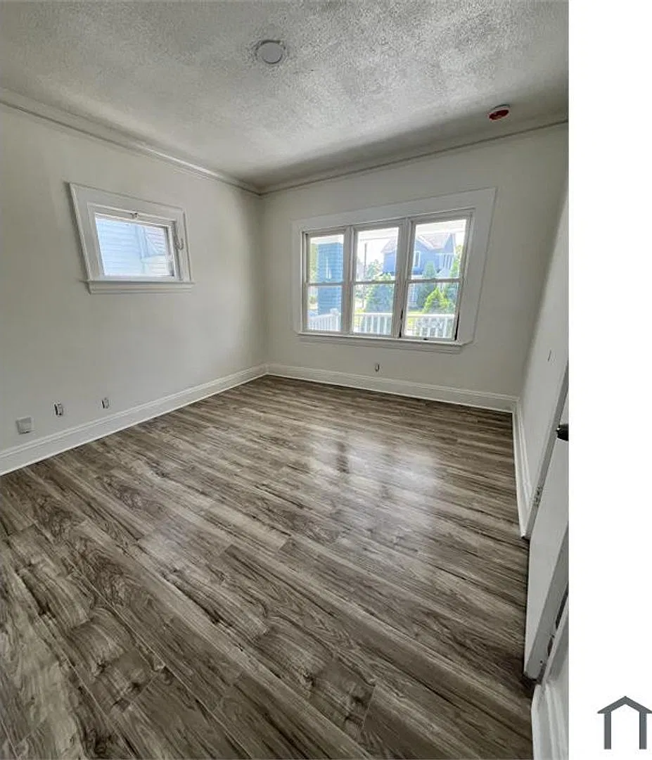 13105 Lorenzo Ave — Photo 4