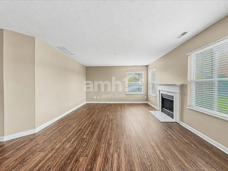 10827 Tanbark Dr — Photo 6