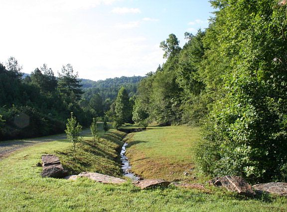 4th image of 25A Crested Dr