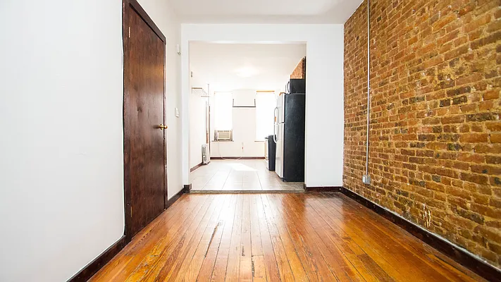 Rented by Oxford Property Group | media 9