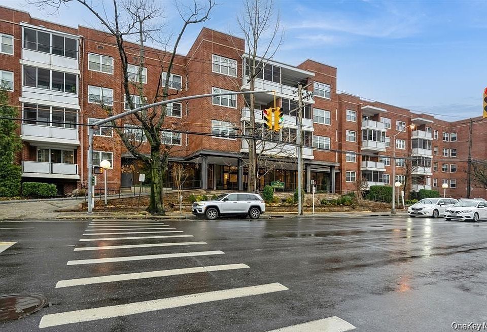 1st image of 1 Kensington Gate #211