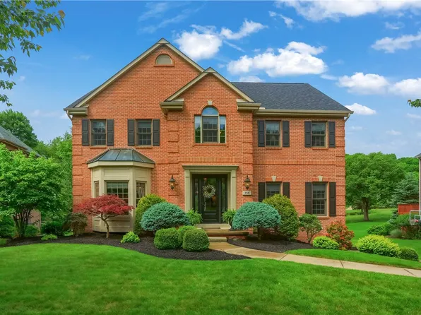 358 Steeplechase Dr, Cranberry Township, PA 16066