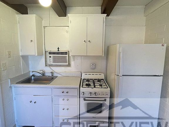 4th image of 365 E Vine St #8