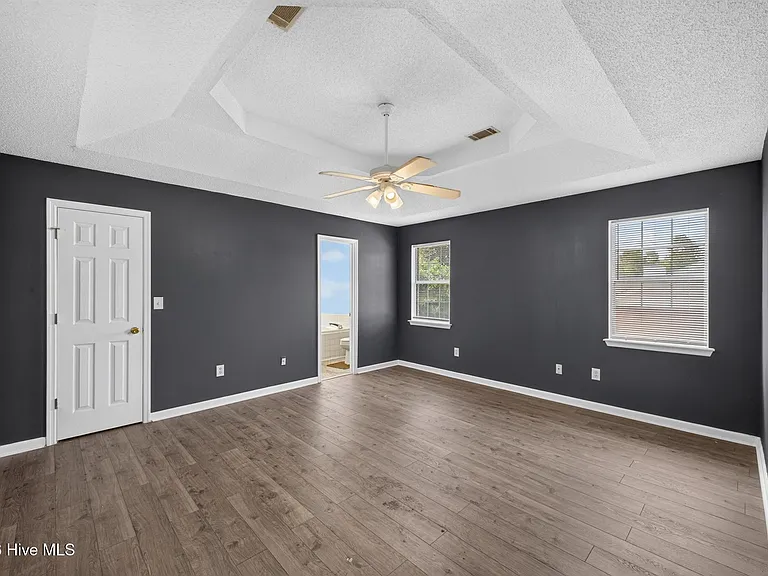 4810 Golden Leaf Ln — Photo 20