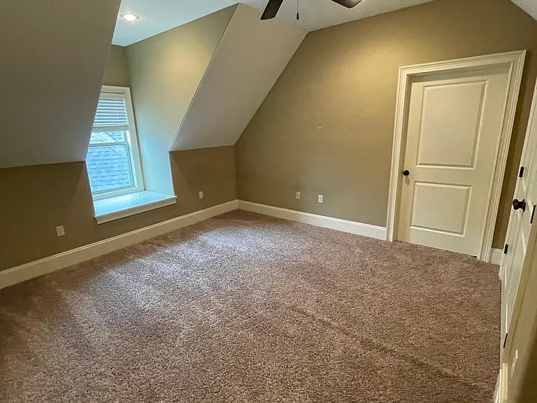 2803 Village Meadow Cv — Photo 18