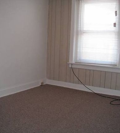 Bonus Room w/ new carpet