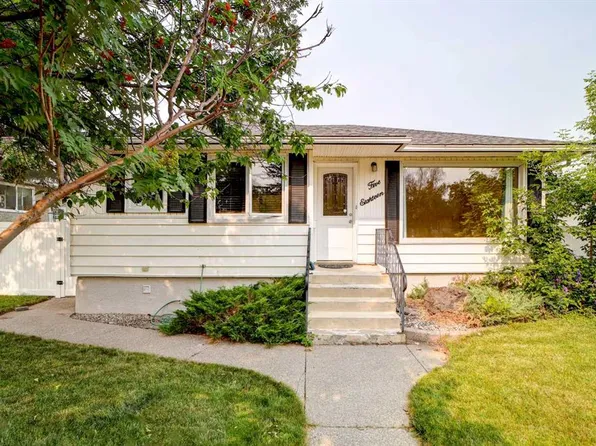 518 E 10th St N, Lethbridge, AB T1H 2C8