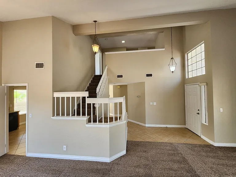 6703 Dominion Ct — Photo 10