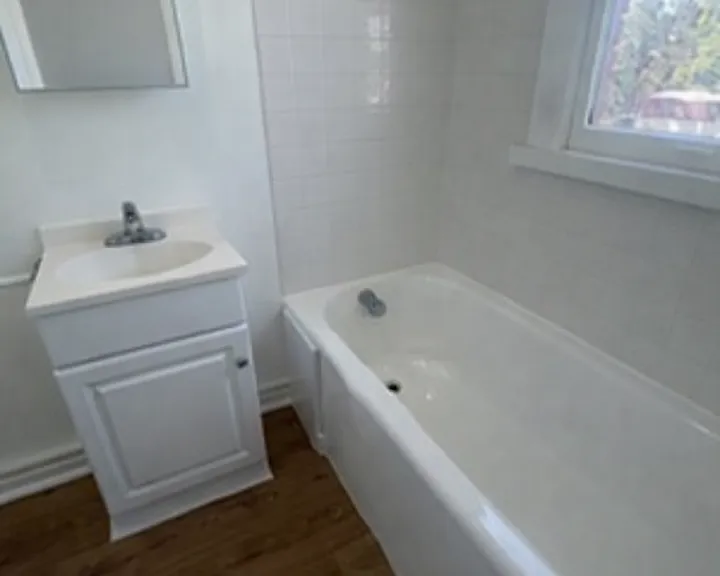 1162 N Western Ave. — Photo 16