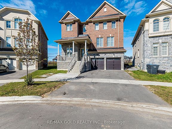 2nd image of 24 Jenwood Cres