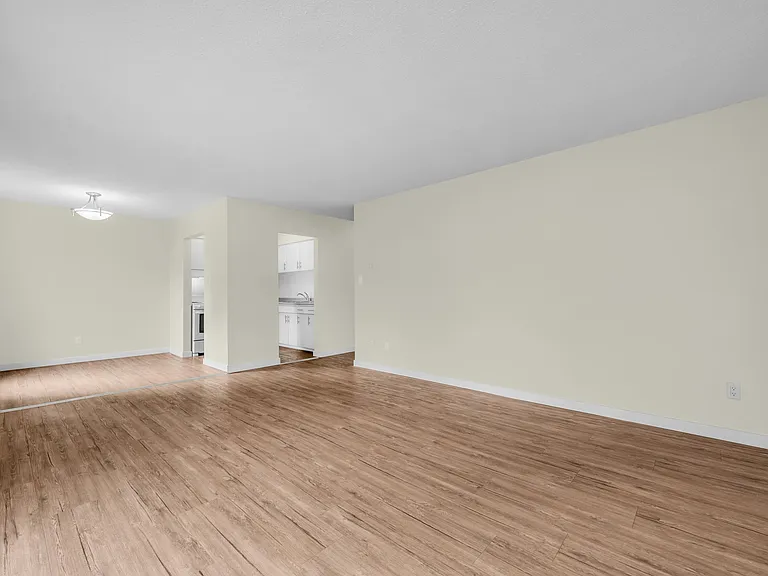1655 Chesterfield Ave #206 — Photo 14