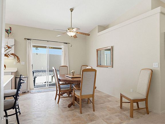 5th image of 130 Bermuda Ave