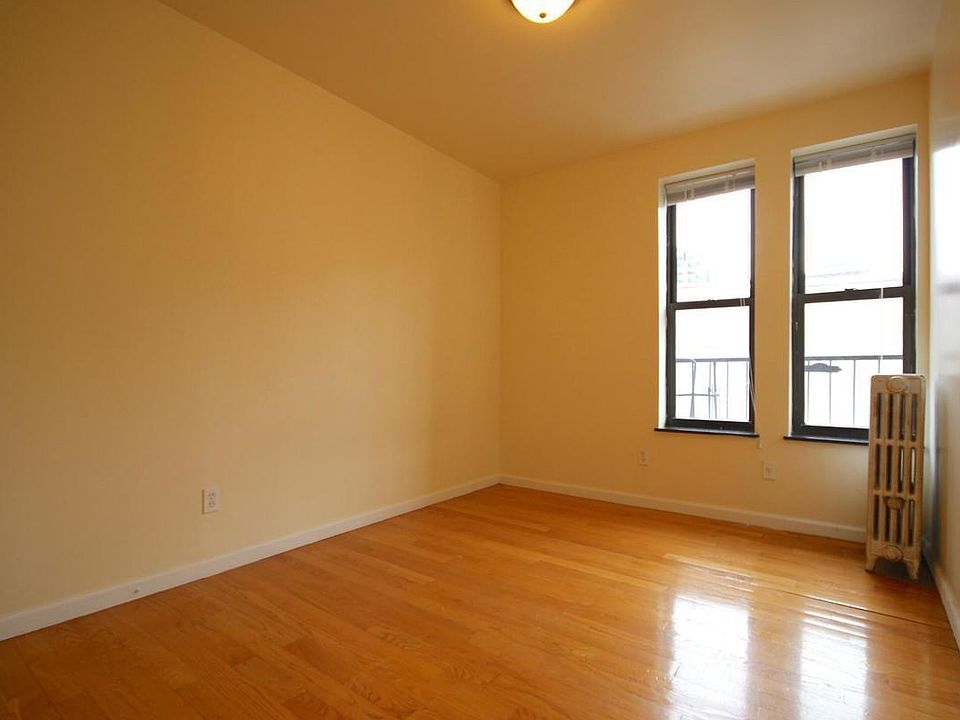 2nd image of 87 Graham Ave APT 19