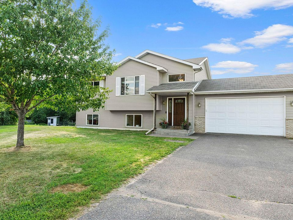 1st image of 616 Horseshoe Ln