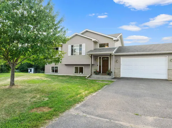 616 Horseshoe Ln, Braham, MN 55006