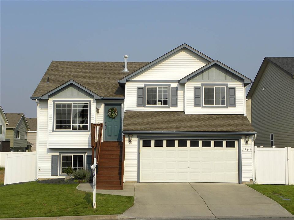 1st image of 1704 N Tschirley Ln