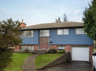 1015 Kenneth St, Saanich, BC V8X 3J3