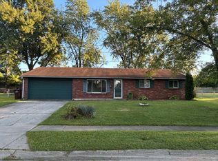 236 Southerly Hills Dr, Englewood, OH 45322