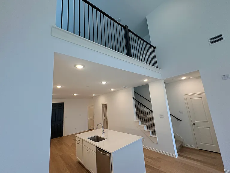 3556 Pierce Ln — Photo 7