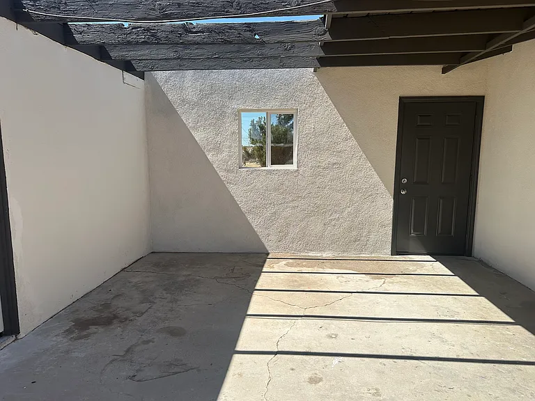 21871 Hurons Ave — Photo 2