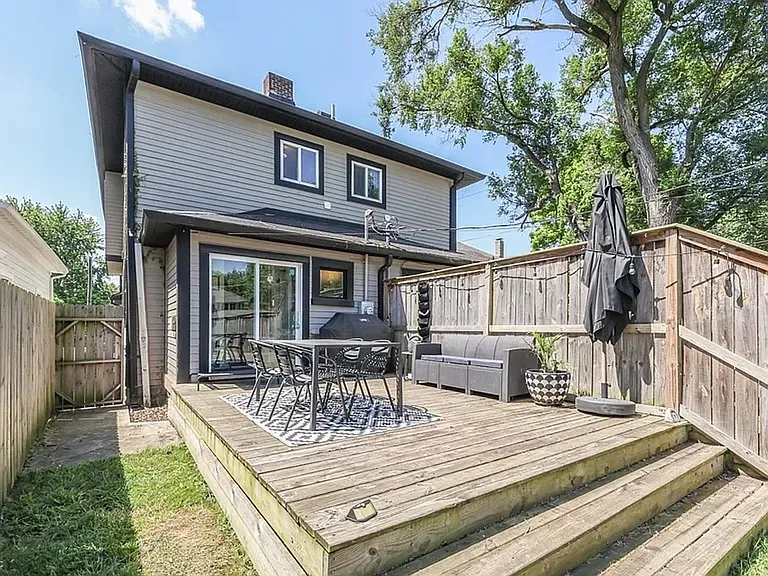 818 Parkway Ave — Photo 38