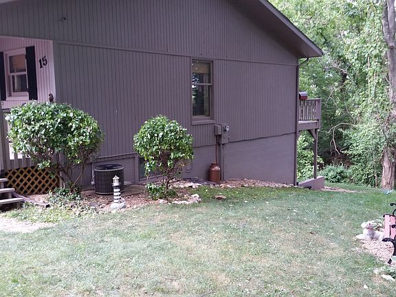 4th image of 15 Annette Ln