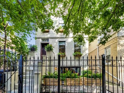 851 N Fairfield Ave, Chicago, IL, 60622