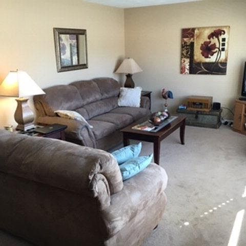 2nd image of 1110 Country Ln