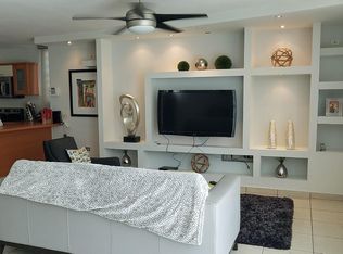 1447 Calle Aguas Tibias, Toa Alta, PR 00953