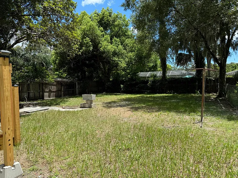 1410 W Humphrey St — Photo 19