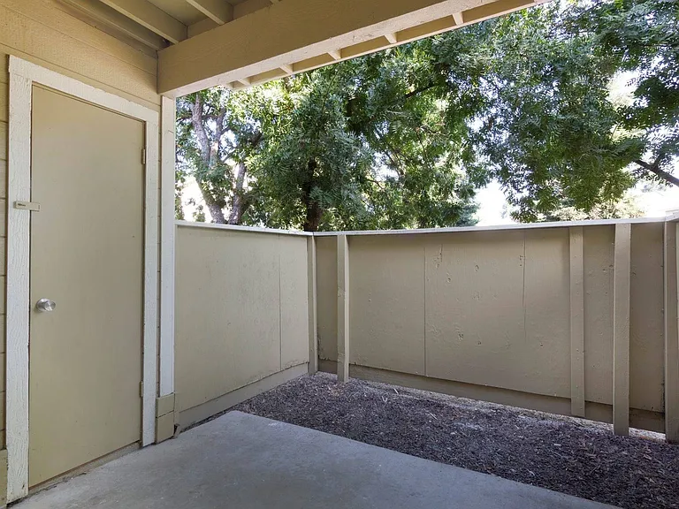 2x1 Patio 2