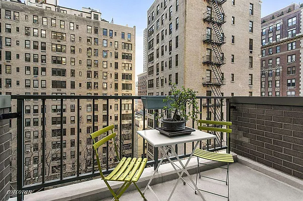 Sold by Corcoran | media 14