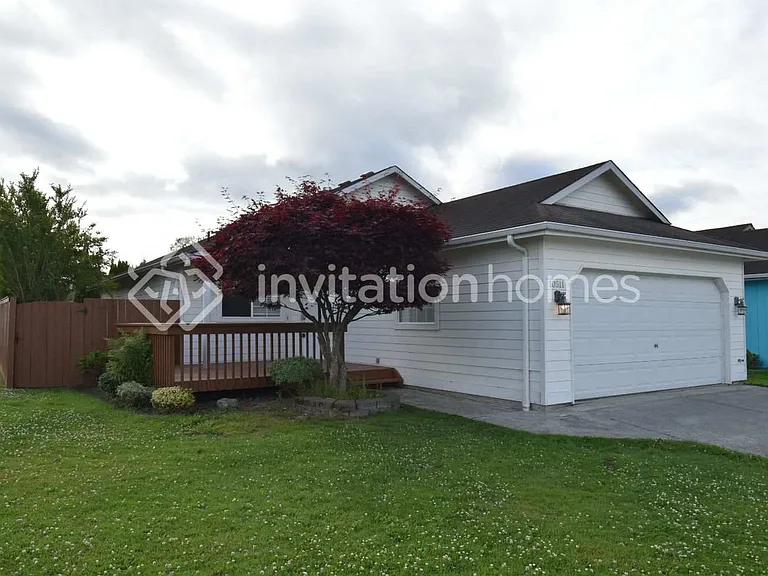 10511 59th Dr NE — Photo 1