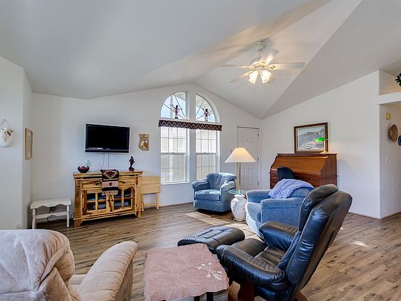 5th image of 2400 E Baseline Ave #82