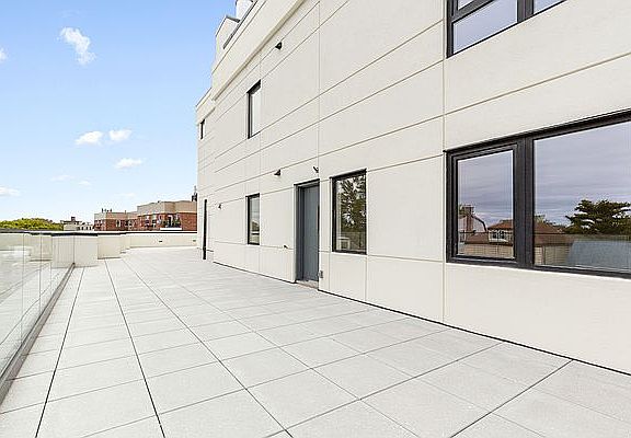 4th image of 3333 Giles Pl APT 305