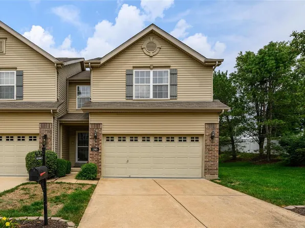 1303 Millbay Ct, Saint Louis, MO 63129