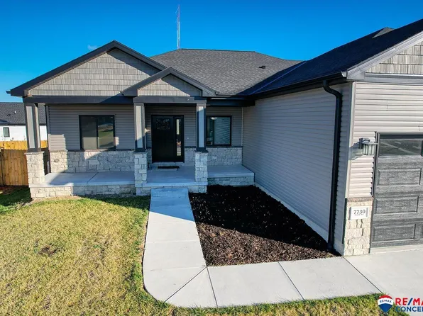 7730 Jimmie Ave, Lincoln, NE 68516