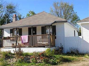 2nd image of 421 Buena Vis