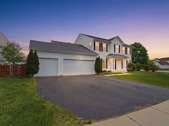 3rd image of 5313 Briarfield Ln