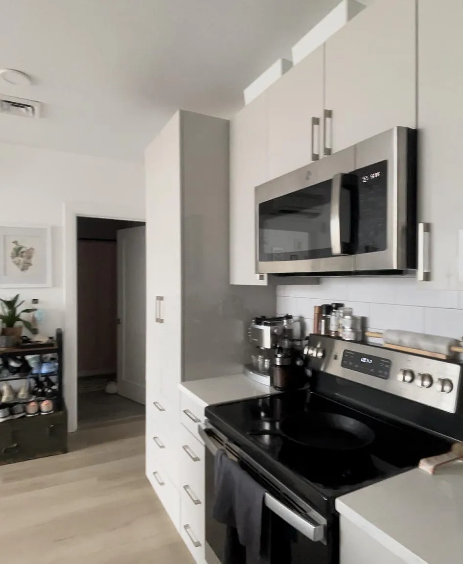 3 bed, 100 sqft, $5,400 — Photo 3