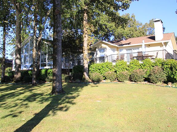 2nd image of 108 Farr Shores Cv