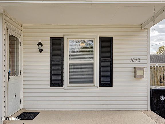 2nd image of 1042 W Whitney Ave