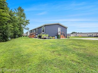 6154 Birch Creek Ct, Smiths Creek, MI 48074